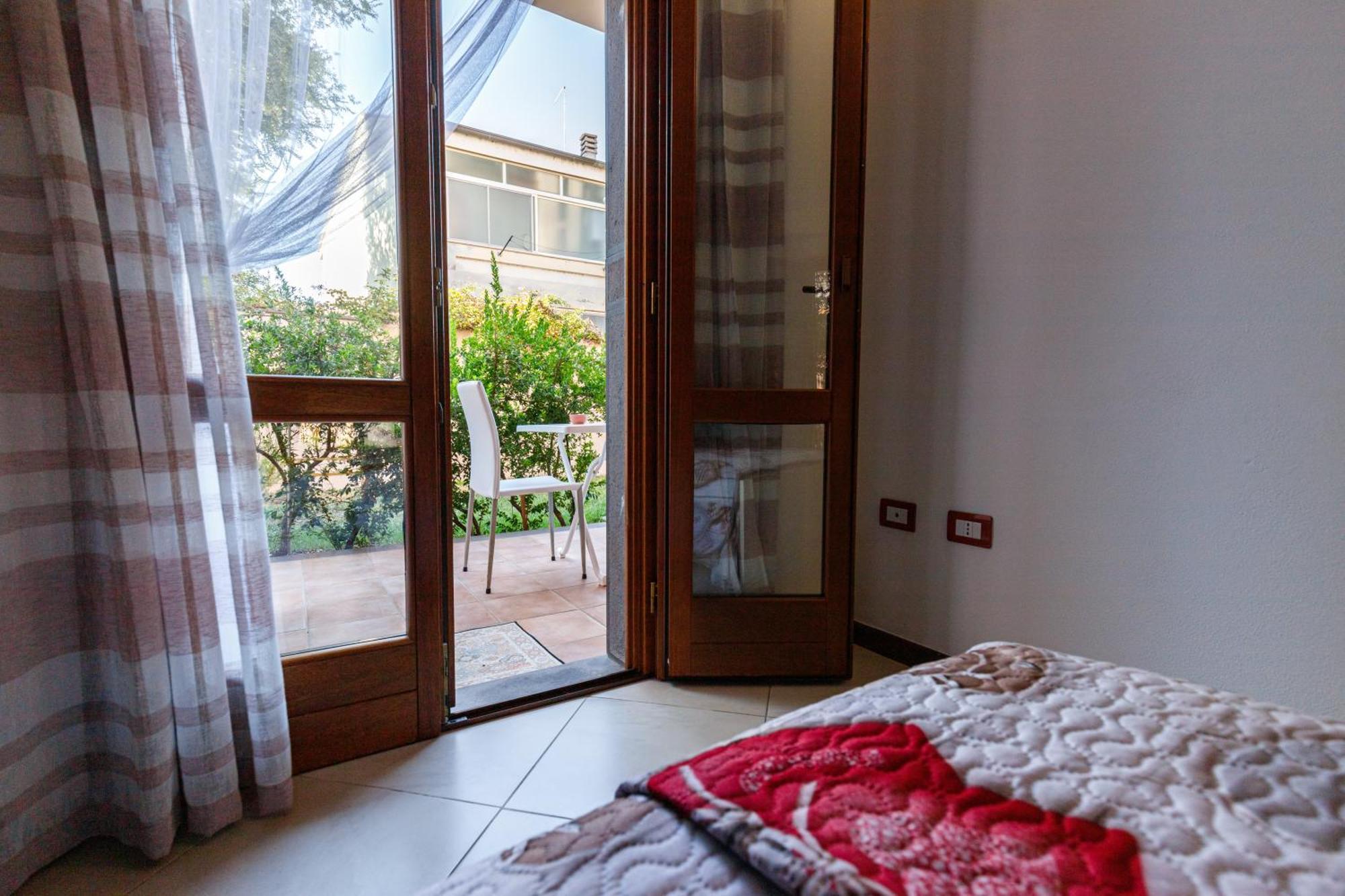 Casa Lilla 1 E 2 Apartment Oristano Bilik gambar